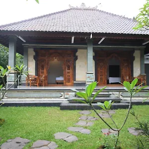Homestay Cucu House
